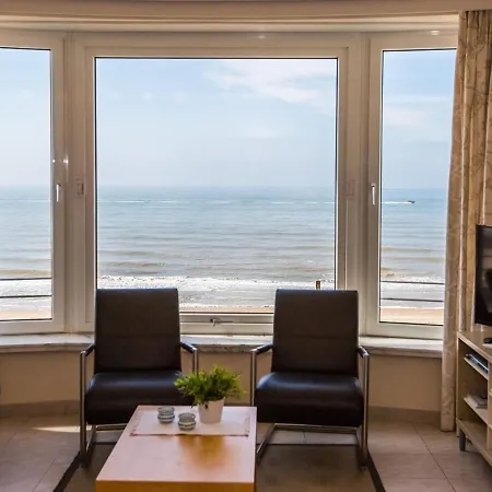 With 1 Bedroom And Direct Sea View