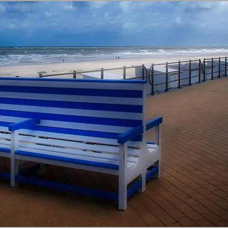 Apartman With 1 Bedroom And Direct Sea View