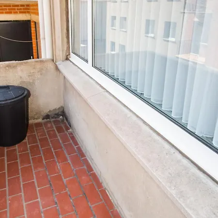 With 1 Bedroom And Direct Sea View *