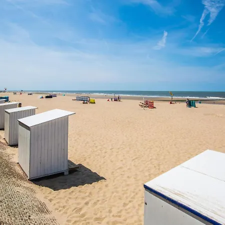 With 1 Bedroom And Direct Sea View