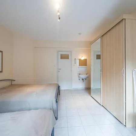 With 1 Bedroom And Direct Sea View *