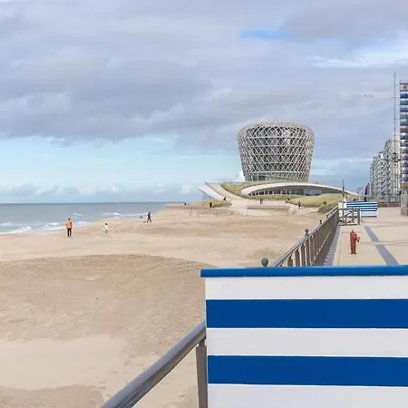 Apartman With 1 Bedroom And Direct Sea View