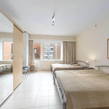 With 1 Bedroom And Direct Sea View * Middelkerke