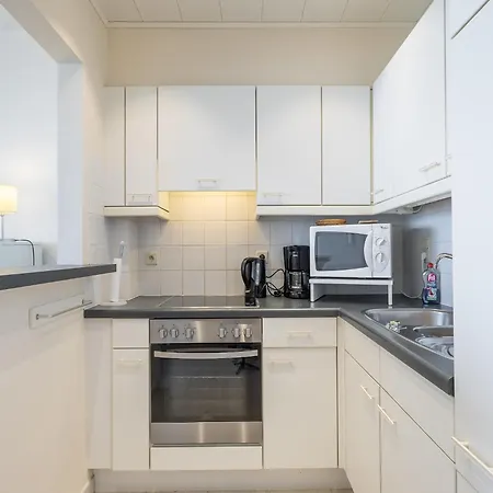 Apartman With 1 Bedroom And Direct Sea View