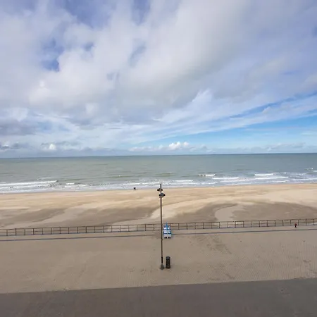 Apartman With 1 Bedroom And Direct Sea View Middelkerke